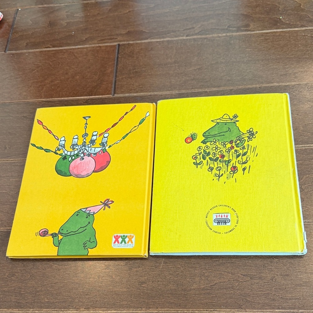 Adidas Yellow Illustrated Books Set - Picture 2 of 11